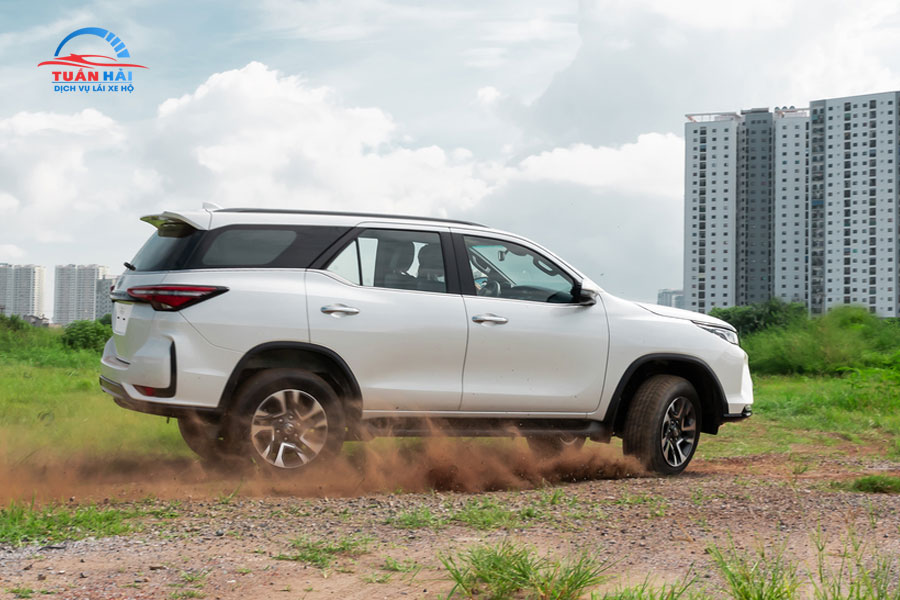 Cho thuê Hyundai Fortune tại TP Vinh